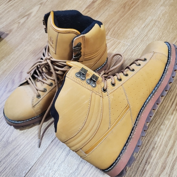 Element Men's Winter Boots - Picture 4 of 7